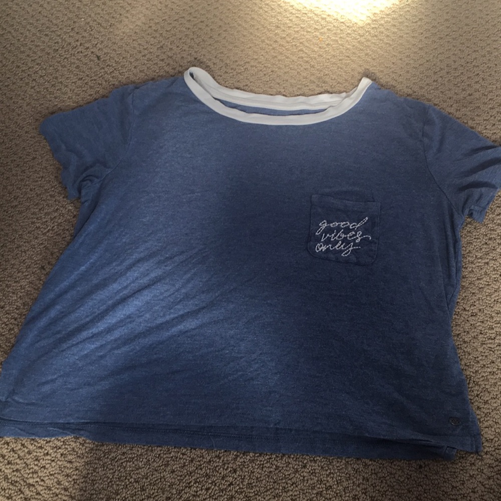 Good vibes only Pocket Tee